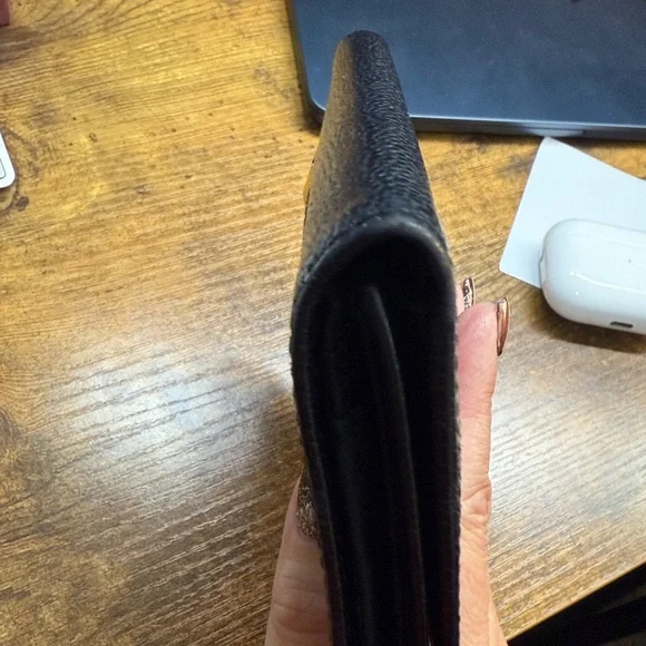 EUC - CHANEL CC Logo Caviar Leather Wallet with COA - Picture 9 of 14